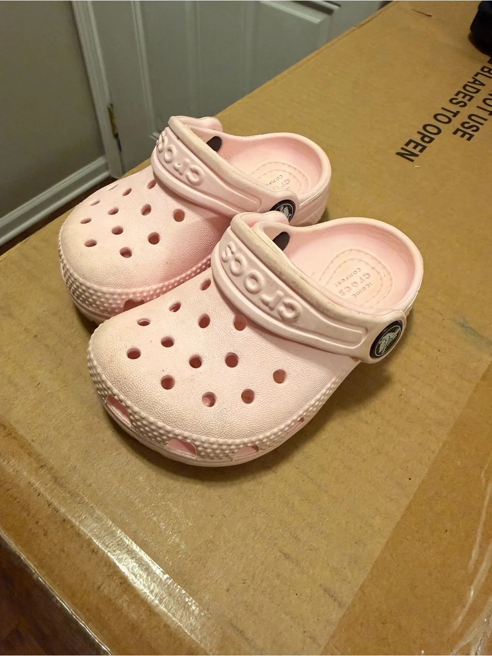 CROCS Toddlers Light Pink Classic Clog with Heel Strap